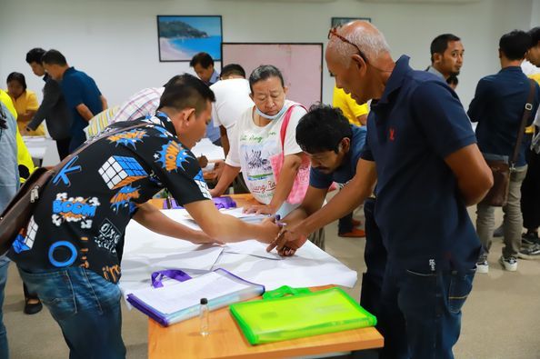 Community Committee Training Project in Maret and Na Mueang Subdistricts