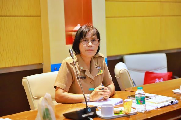 Review of the 2013 Follow-Up and Evaluation Committee Meeting of the Koh Samui Municipal Health Insurance Fund