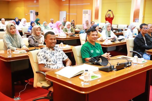 Welcoming a Study Group from Dusongyo Subdistrict, Narathiwat Province